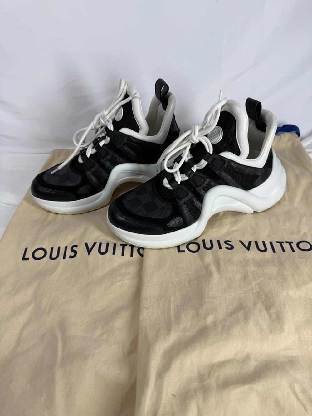 Louis Vuitton LV Archlight Trainer EU Size 38 US size 7.5 SPB-TS346596